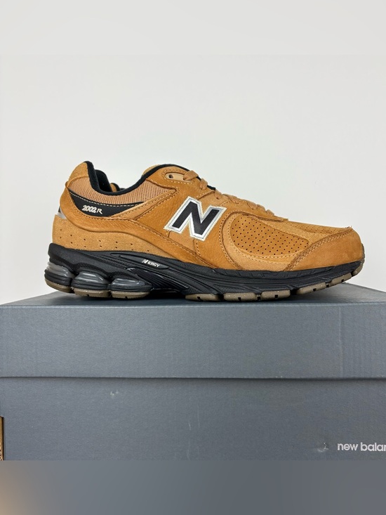 New Balance 2002 Lifestyle Sneakers main image 9